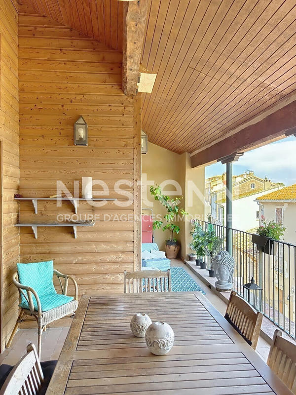 Maison - 185 m² - 9 pièces