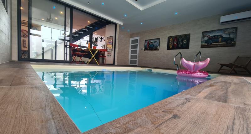 Loft - 350 m² - 9 pièces