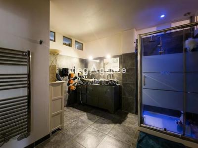 Appartement - 150 m² - 5 pièces