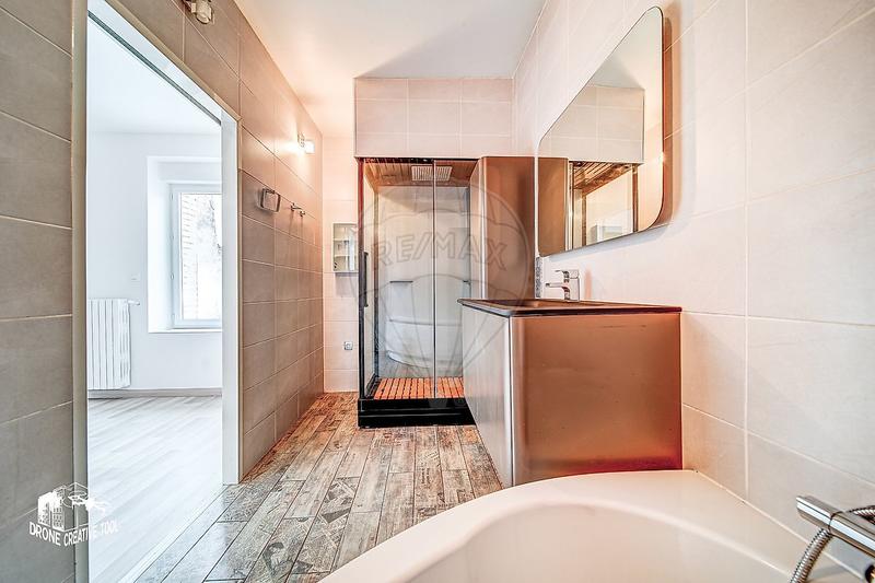 Maison - 107 m² - 4 pièces