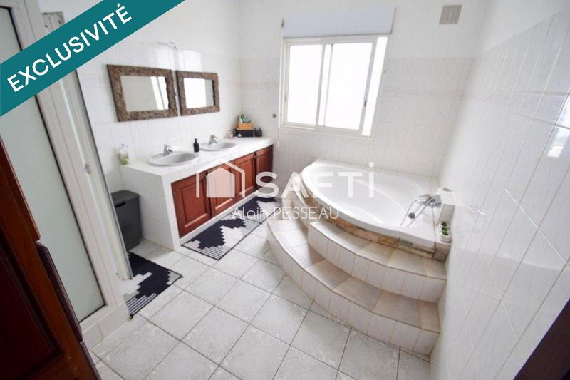 Maison - 206 m² - 10 pièces