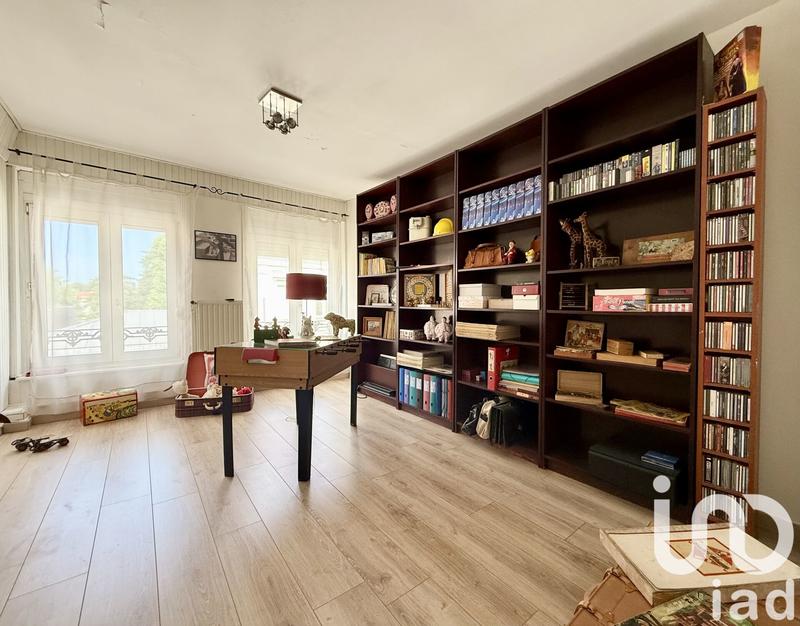 Maison - 295 m² - 6 pièces