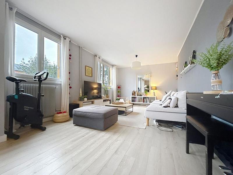 Appartement - 91 m² - 4 pièces