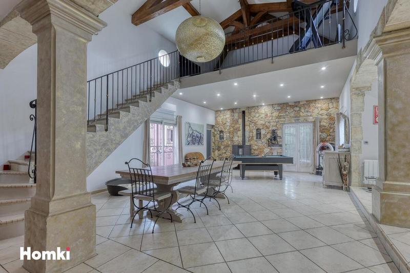 Villa - 209 m² - 6 pièces