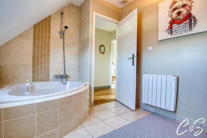 Maison - 131 m² - 6 pièces