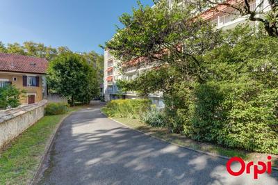 Appartement - 115 m² - 5 pièces