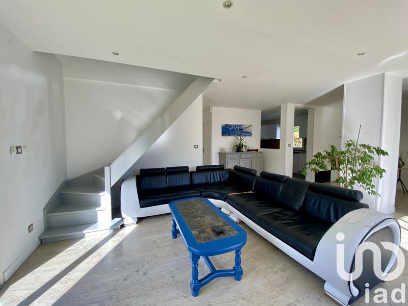 Maison - 97 m² - 6 pièces