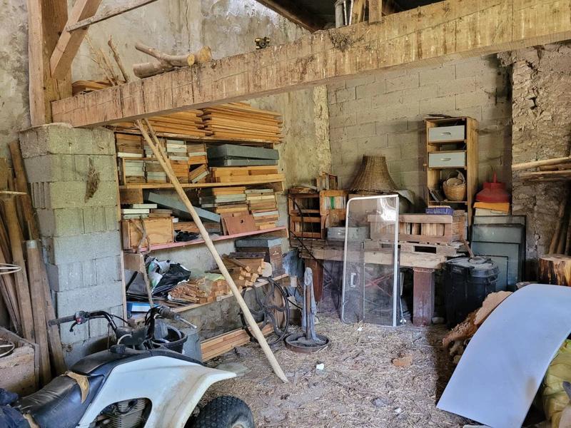 Maison - 220 m² - 7 pièces