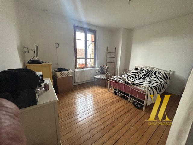 Maison ancienne - 195 m² - 7 pièces