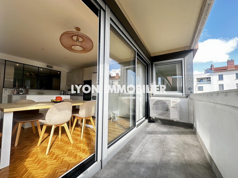 Appartement - 82 m² - 3 pièces