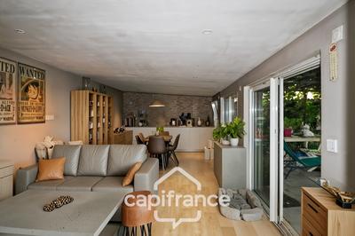 Immeuble - 126 m² - 7 pièces