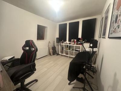 Maison - 85 m² - 7 pièces