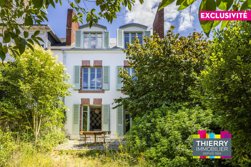 Maison - 180 m² - 6 pièces