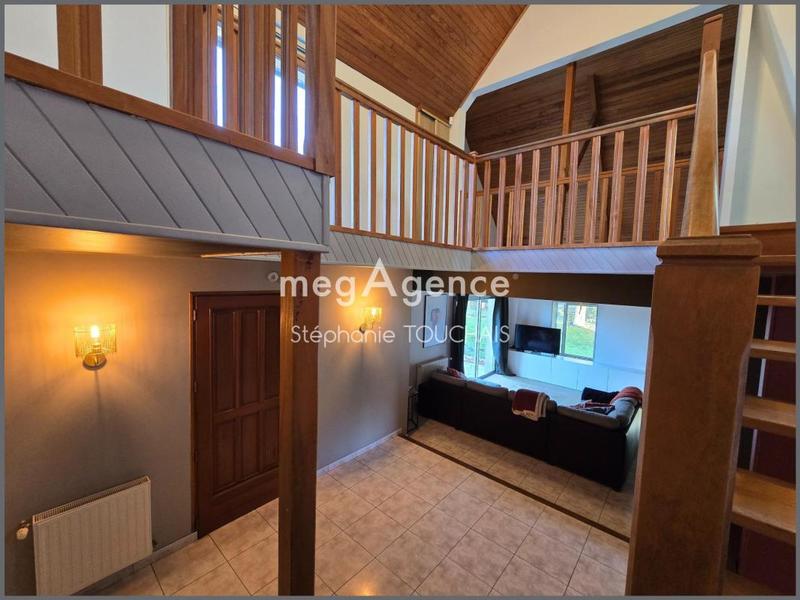Maison - 156 m² - 7 pièces