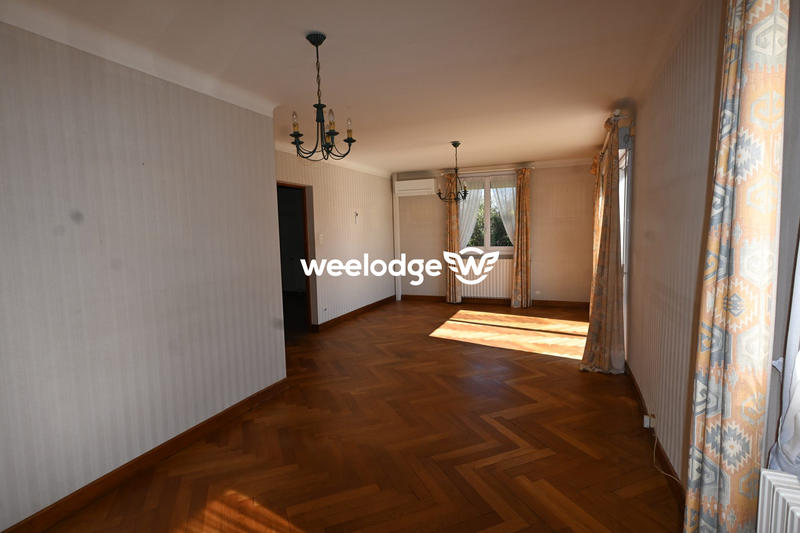 Maison - 123 m² - 10 pièces