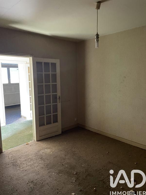 Maison - 247 m² - 9 pièces