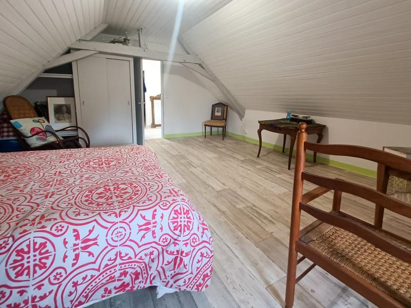 Maison - 180 m² - 10 pièces