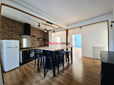 Appartement - 82 m² - 3 pièces