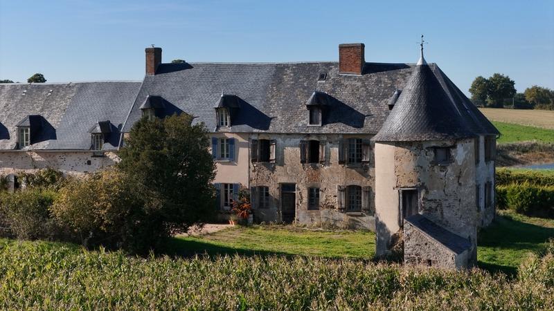 Maison - 150 m² - 8 pièces