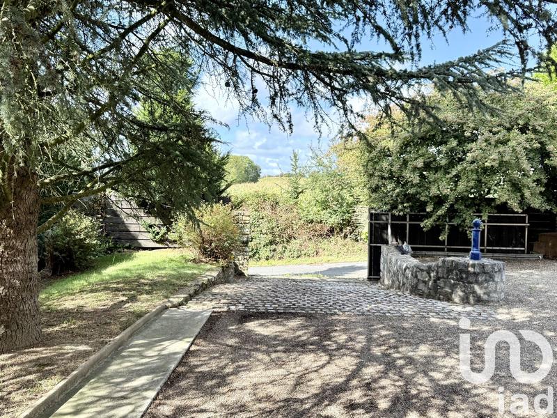 Maison - 257 m² - 8 pièces