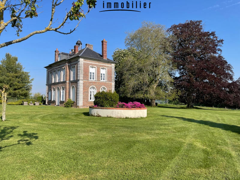 Maison - 180 m² - 8 pièces