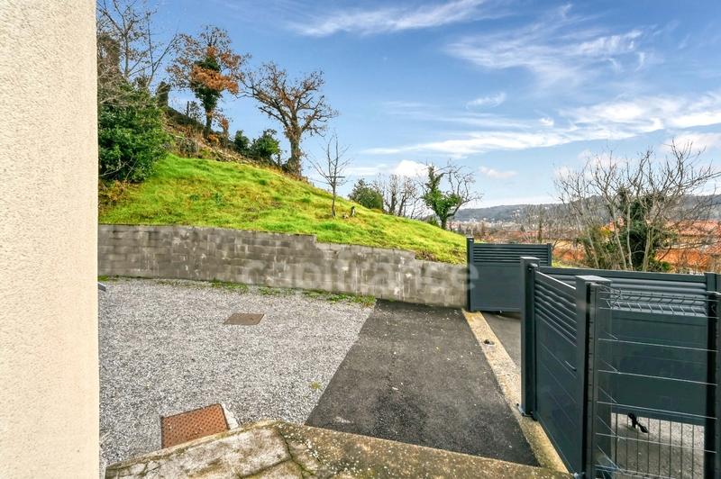 Maison - 98 m² - 6 pièces