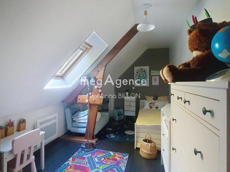 Maison traditionnelle - 158 m² - 6 pièces