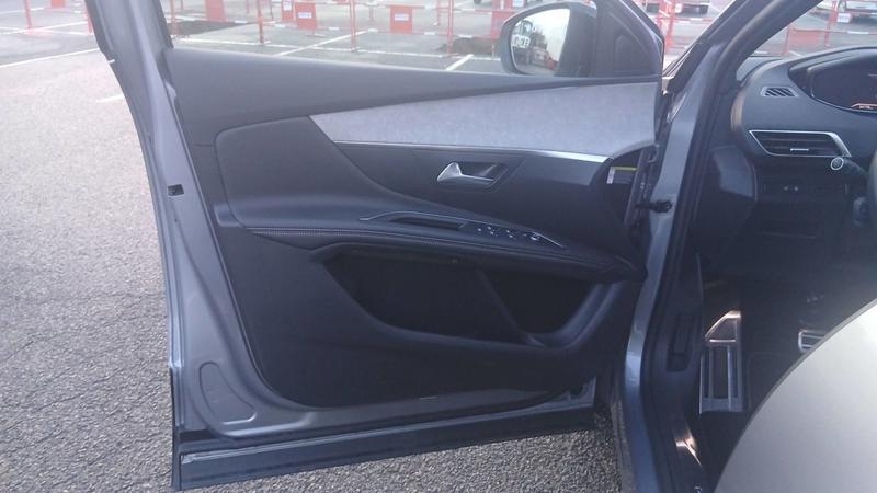 Peugeot 3008 II 1.5 BlueHDi 130 Eat8 Gt - Automatique