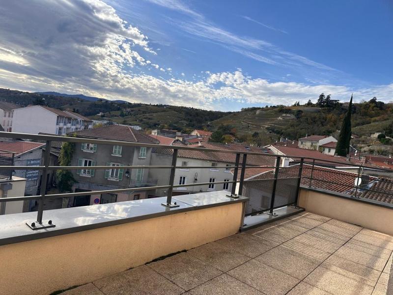 Appartement - 61 m² - 2 pièces