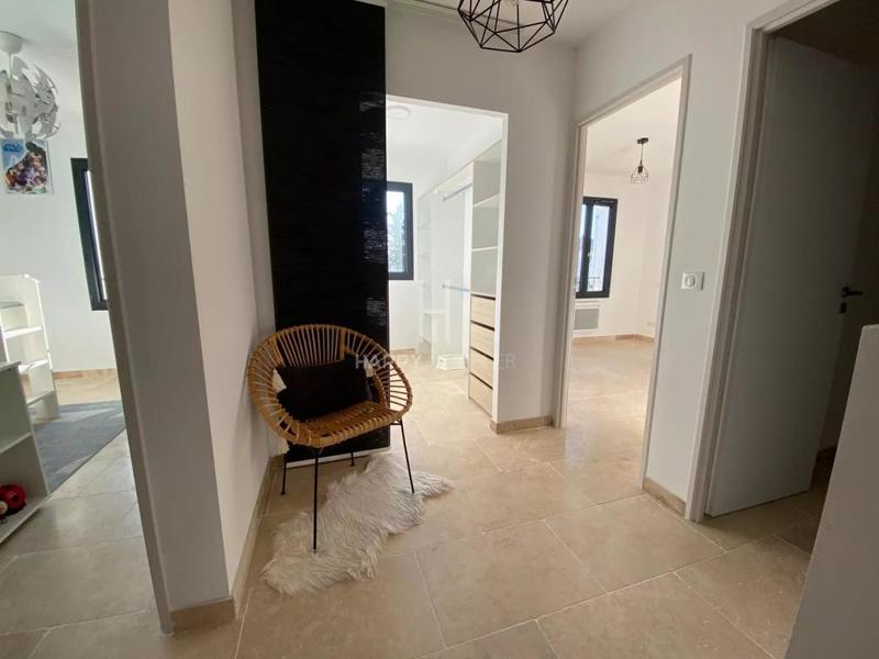 Maison - 115 m² - 6 pièces