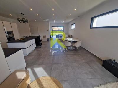 Maison - 103 m² - 4 pièces