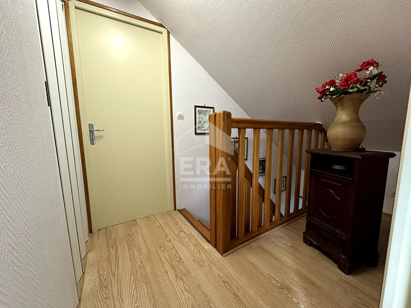 Maison - 99 m² - 5 pièces