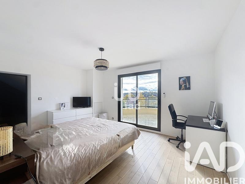 Maison - 290 m² - 7 pièces