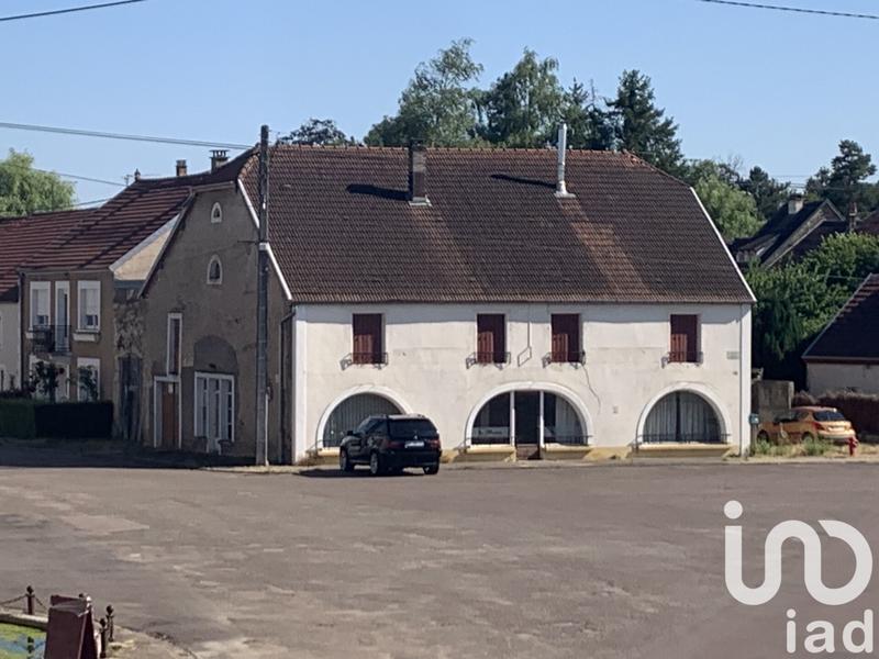 Maison - 228 m² - 8 pièces