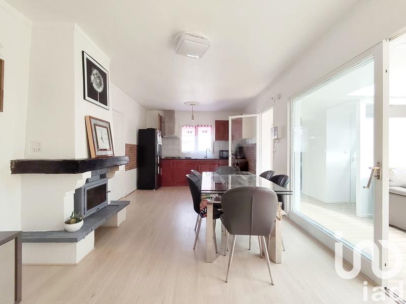 Maison - 75 m² - 4 pièces