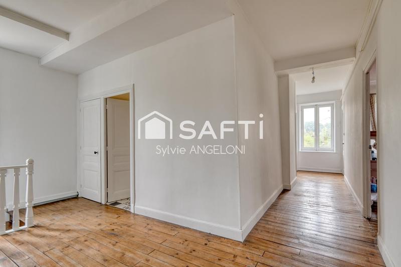 Maison - 195 m² - 6 pièces