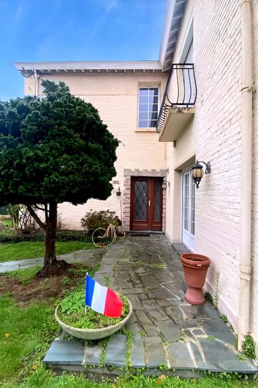 Maison - 137 m² - 5 pièces