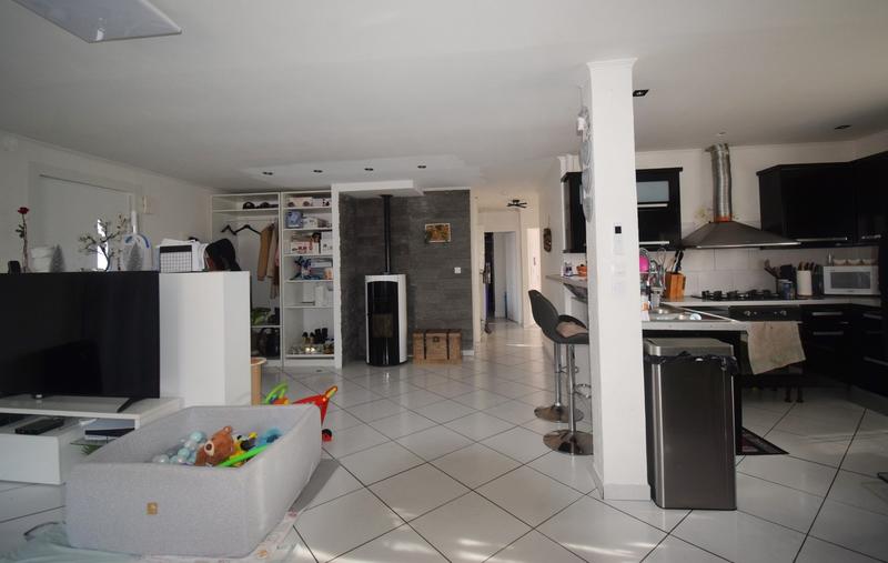 Maison - 96 m² - 4 pièces