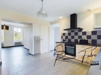 Maison - 123 m² - 4 pièces