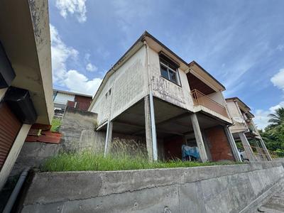 Maison - 400 m² - 6 pièces