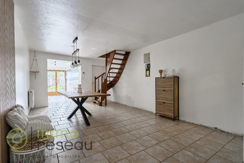 Maison - 90 m² - 4 pièces