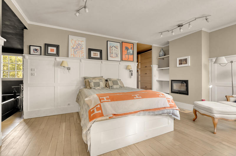 Maison d'architecte - 285 m² - 9 pièces