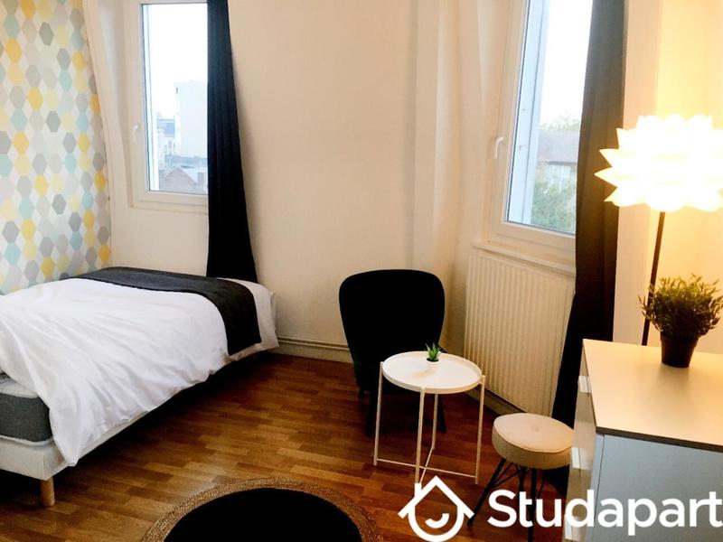 Chambre - 17 m² - 1 pièce