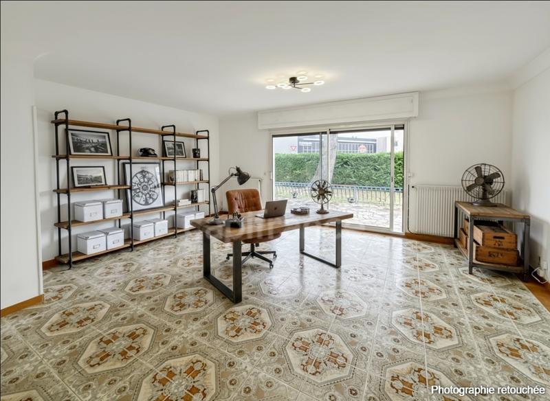 Local commercial - 106 m² - 5 pièces