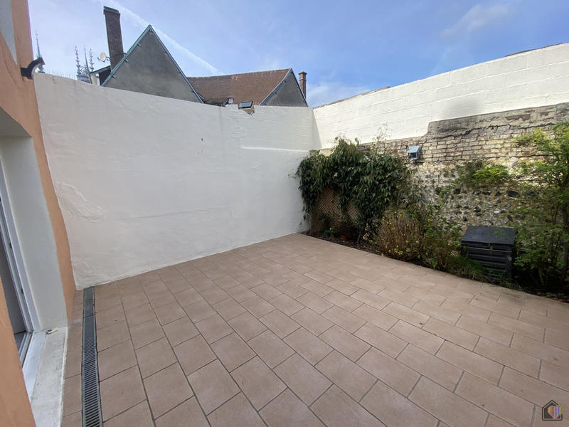 Maison traditionnelle - 163 m² - 6 pièces