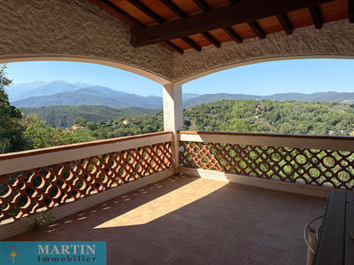 Villa - 205 m² - 8 pièces