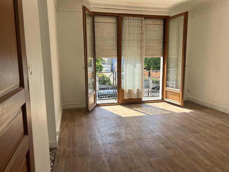 Maison - 200 m² - 8 pièces