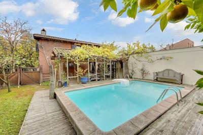 Propriété - 147 m² - 5 pièces