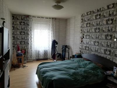 Maison - 380 m² - 11 pièces