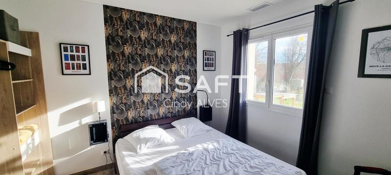 Maison - 213 m² - 8 pièces